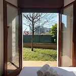 Garden Jacuzzi House *