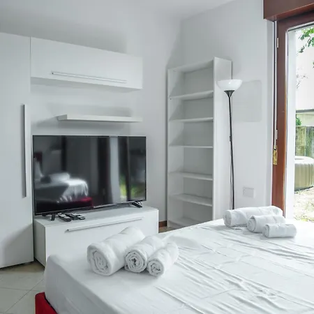Διαμέρισμα Garden Jacuzzi House Βερόνα