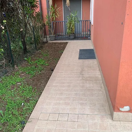 Garden Jacuzzi House Apartmán *